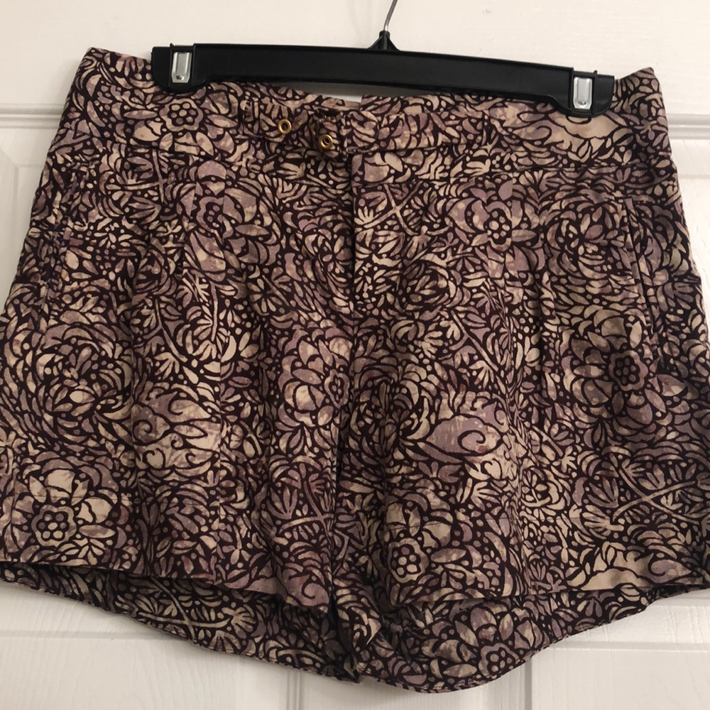 Linen cotton blend short